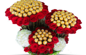 Ferrero Rocher Red Roses Bouquet باقة فريرو روشيه مع ورود حمراء