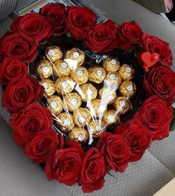 Ferrero Rocher Rose Heart قلب حب ورود مع شوكولا فيريرو روشيه