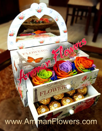 Immortal Flowers Box with Chocolate بوكس الورود الأسطورية مع شوكولا